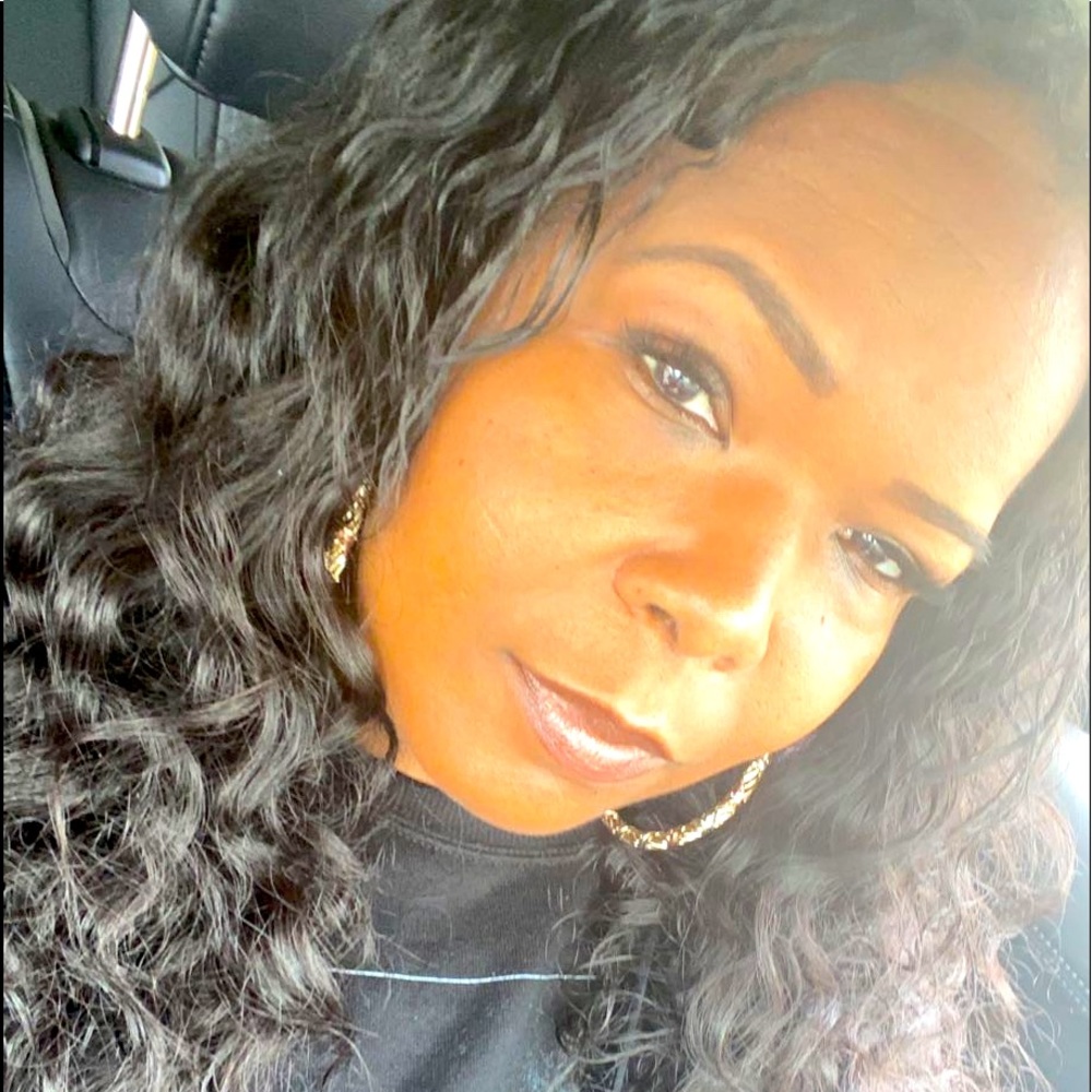 Meet your Posher, Kalisha